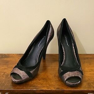 BCBGeneration peep toe heels size 9
